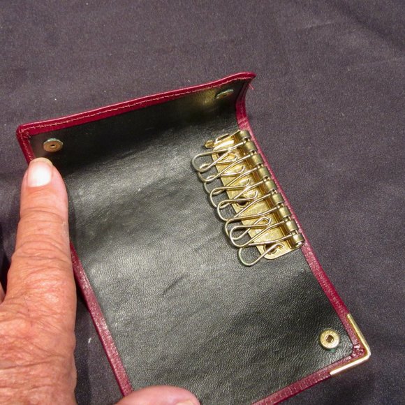 Leather Key Case - Picture 3 of 3